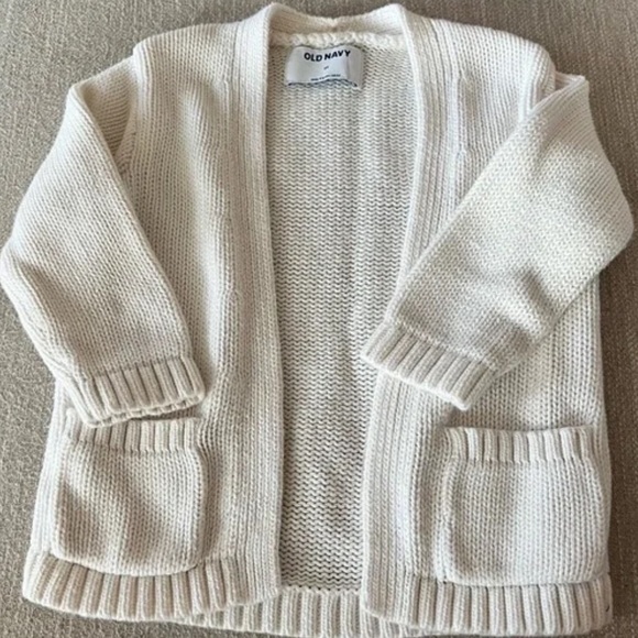 Old Navy| Toddler Cardigan - Picture 2 of 3